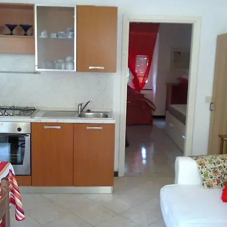 Beatrice Nel Centro Di *